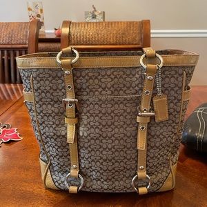 Traditional Signature Coach Bag